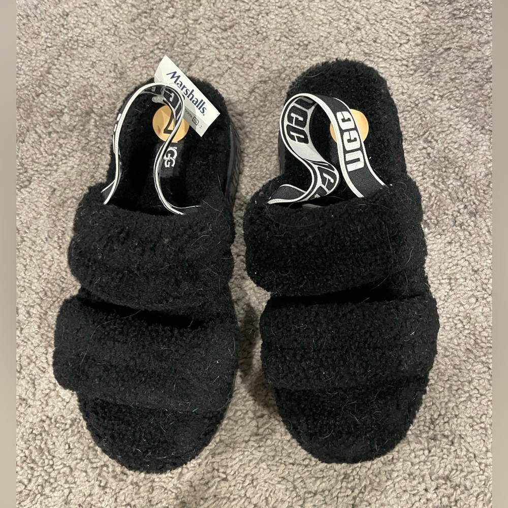 NWT Ugg Slipper